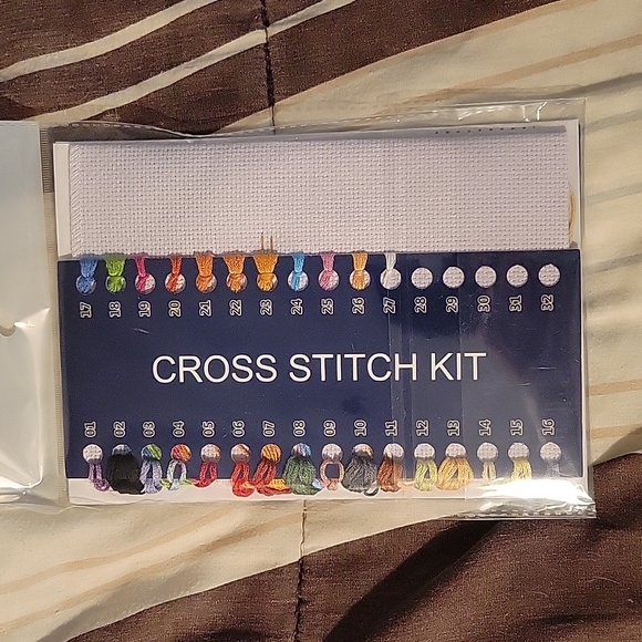 Cross Stitch kit - Picture 2 of 2
